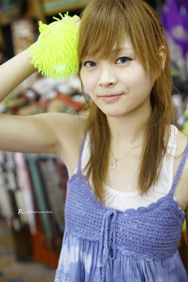 http://i.dcview.tw/gallery/201005/0d9419458cf9582337a8b274f2f055cb.jpg