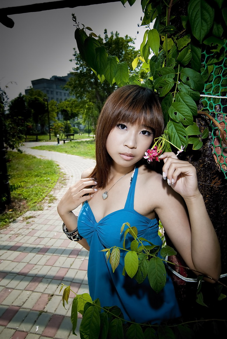 http://i.dcview.tw/gallery/201005/9d59283de08fce88e48373db661b66fb.jpg
