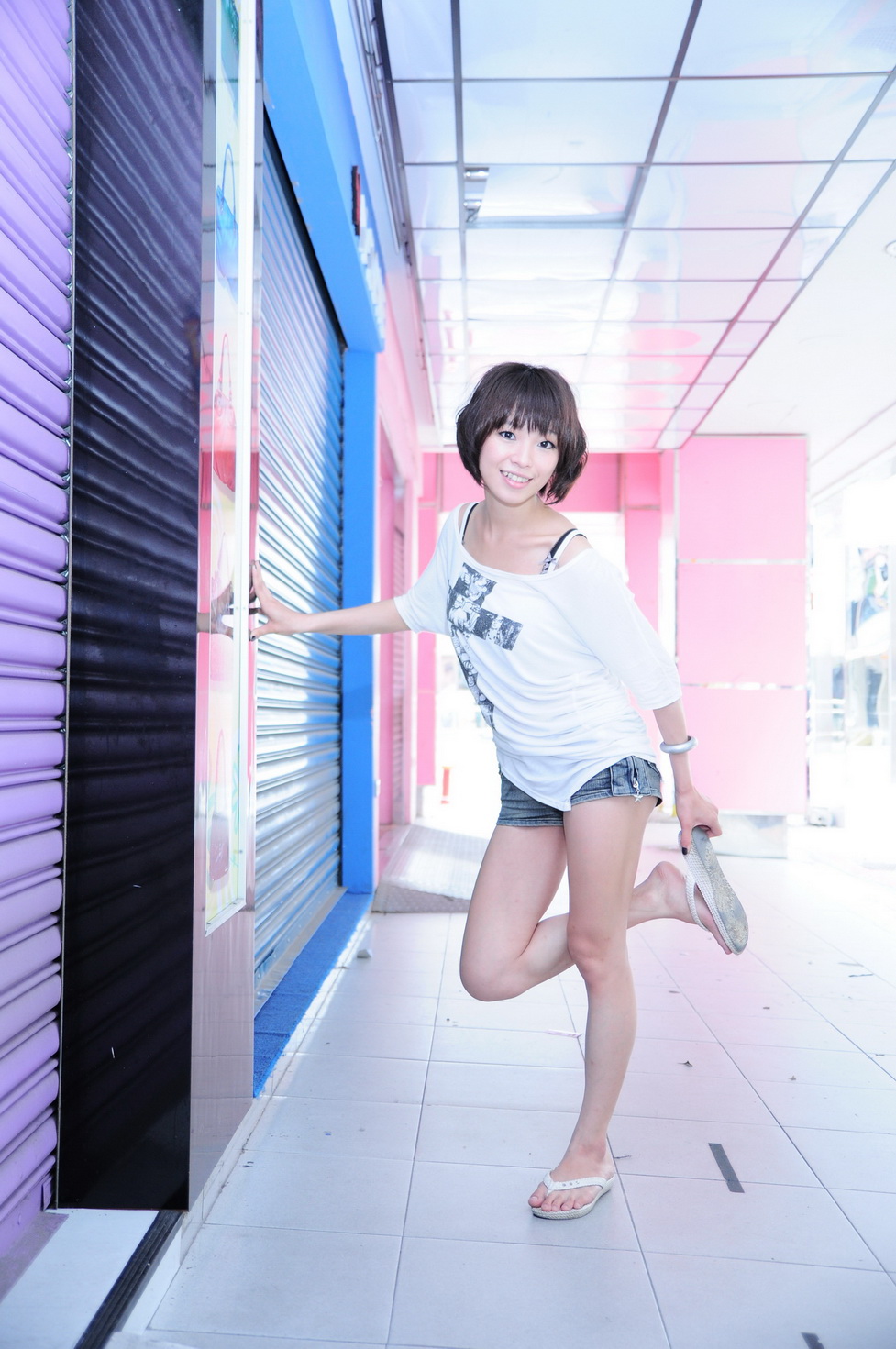 http://i.dcview.tw/gallery/201006/1c6cdc96d6aced6d3134b70b1756459f.jpg