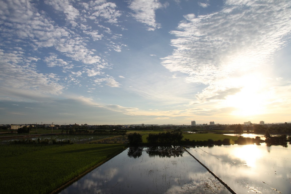 http://i.dcview.tw/gallery/201006/26217d892c4eb386ed4ddeaf74253d33.jpg