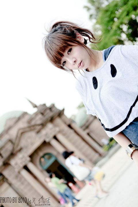 http://i.dcview.tw/gallery/201006/2d15fa075db9e574f105ce5a6c90c78a.jpg