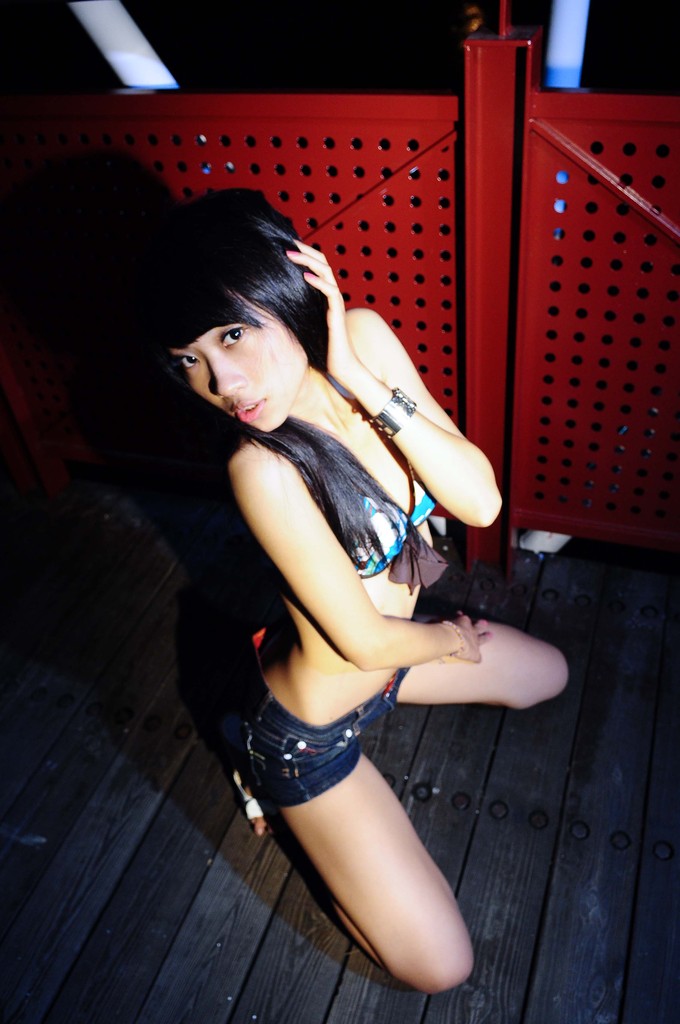 http://i.dcview.tw/gallery/201006/7b01993e0eaf6d626204698c9bff6c90.jpg