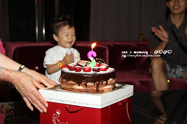 http://i.dcview.tw/gallery/201006/7e09142fddb3e854c49b51a51a2f4045.jpg