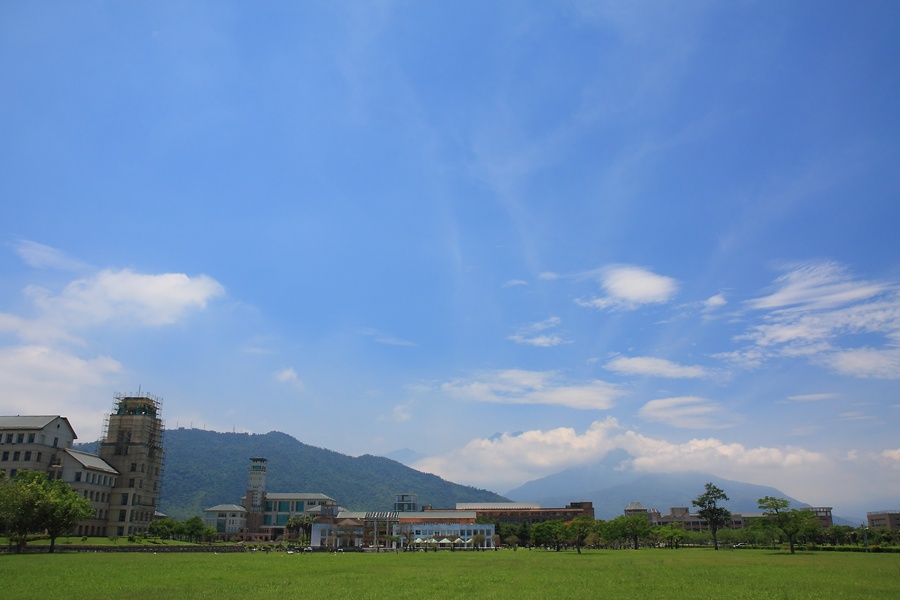 http://i.dcview.tw/gallery/201006/f317c0be3102dc672b3cb00b7a857468.jpg