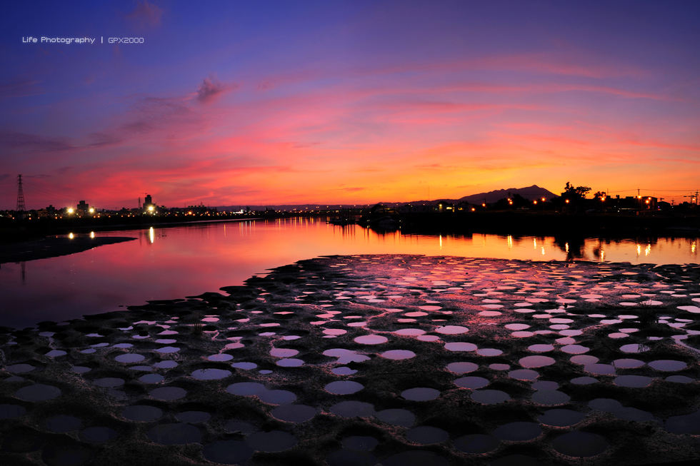 http://i.dcview.tw/gallery/201007/1157908a49b13a6940681a3d53cb88be.jpg