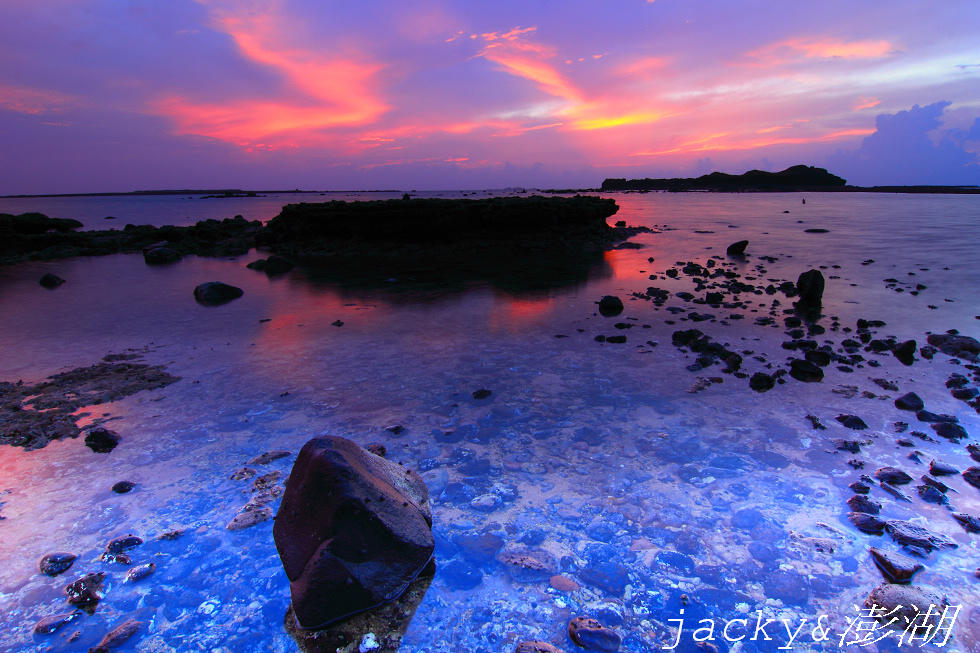 http://i.dcview.tw/gallery/201007/2ee90a5be8d0fb87ccca84a48869b97b.jpg