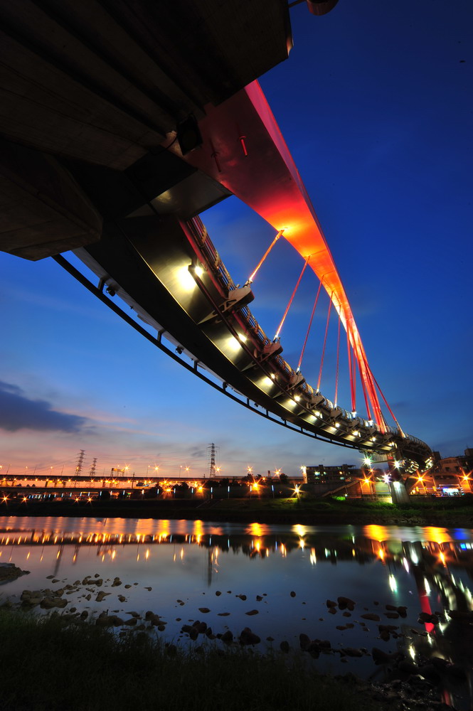 http://i.dcview.tw/gallery/201007/4a0e0ebeae38321c636be30b88f2b533.jpg