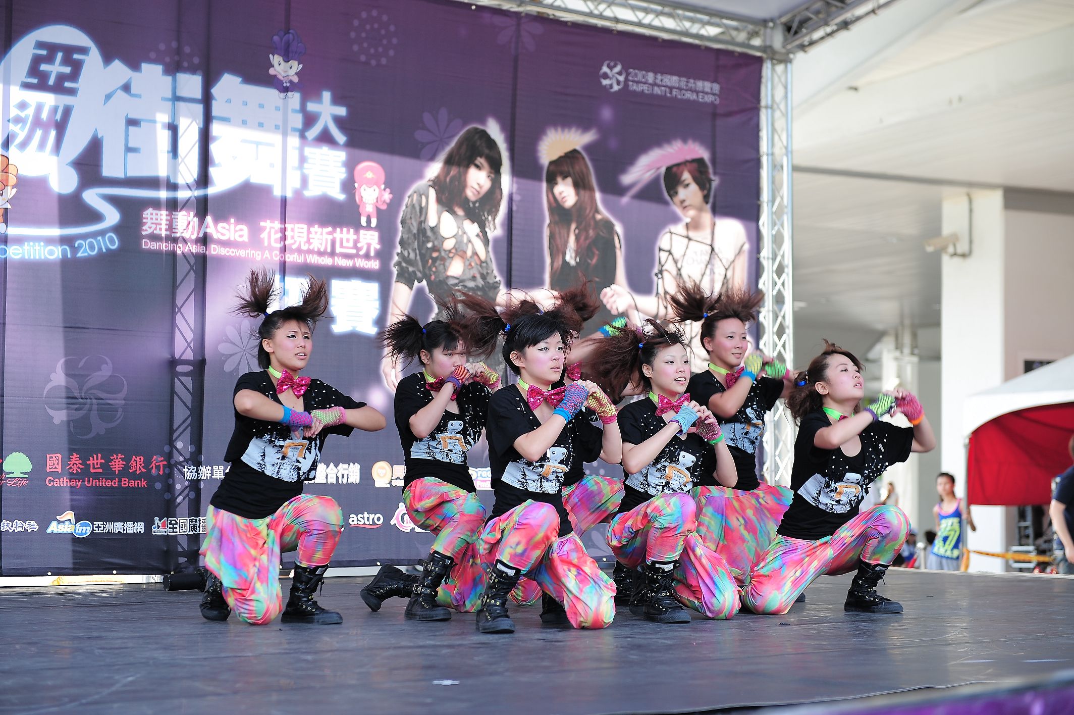 http://i.dcview.tw/gallery/201007/4f2aeabd49be1271e0859f072003e857.jpg