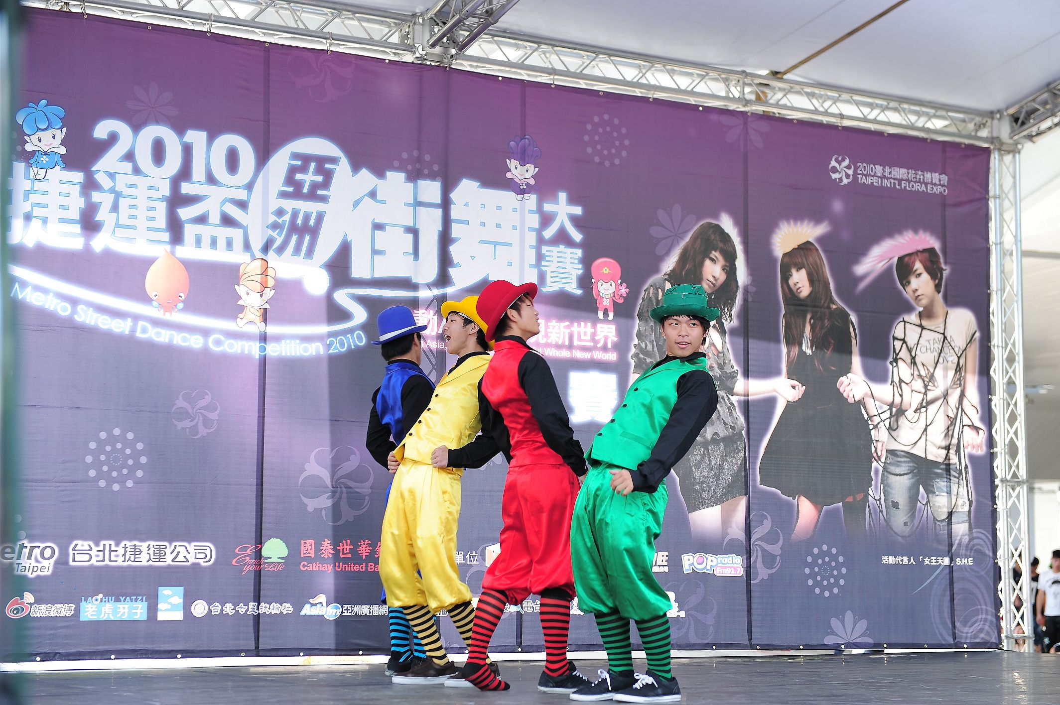 http://i.dcview.tw/gallery/201007/6d17018a97a4c9305dfbe91ad683d722.jpg