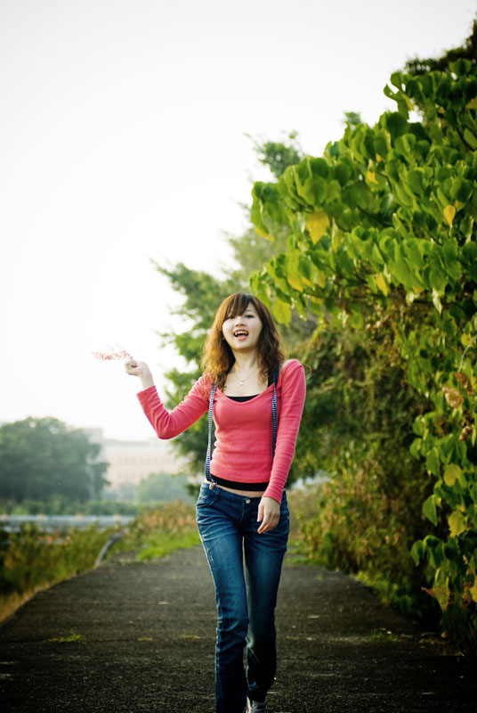 http://i.dcview.tw/gallery/201007/7c1ecd30052e2ee7656be3e0523c97fa.jpg