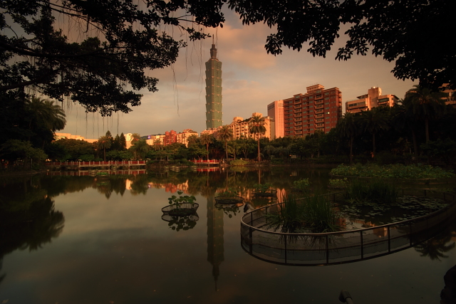 http://i.dcview.tw/gallery/201007/81f1f85ebe4de4b903e1e12b2f9fd424.jpg