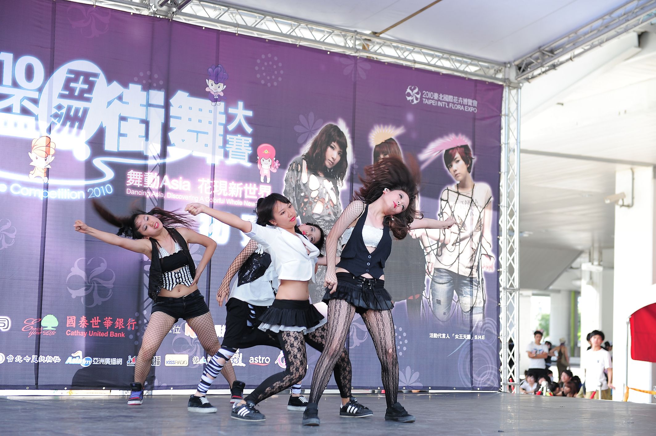 http://i.dcview.tw/gallery/201007/85890981e291dc50e15bcd0ceaeaadce.jpg