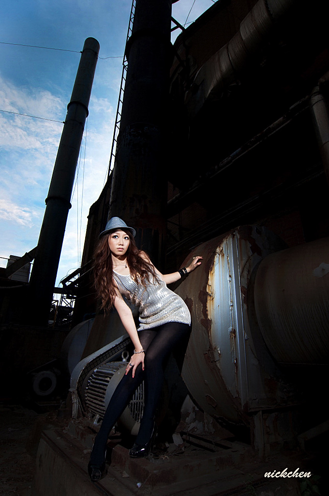 http://i.dcview.tw/gallery/201007/9a129e95734f1c610cde74016528b4b1.jpg