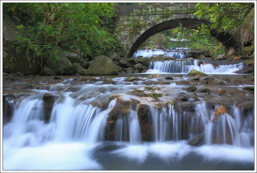 http://i.dcview.tw/gallery/201007/ae6c16e4904d987a214286f52a8d50c0.jpg
