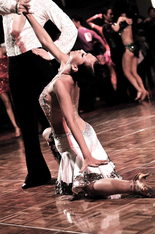 http://i.dcview.tw/gallery/201007/b8945de51f4ae0aa30703759492b43a9.jpg
