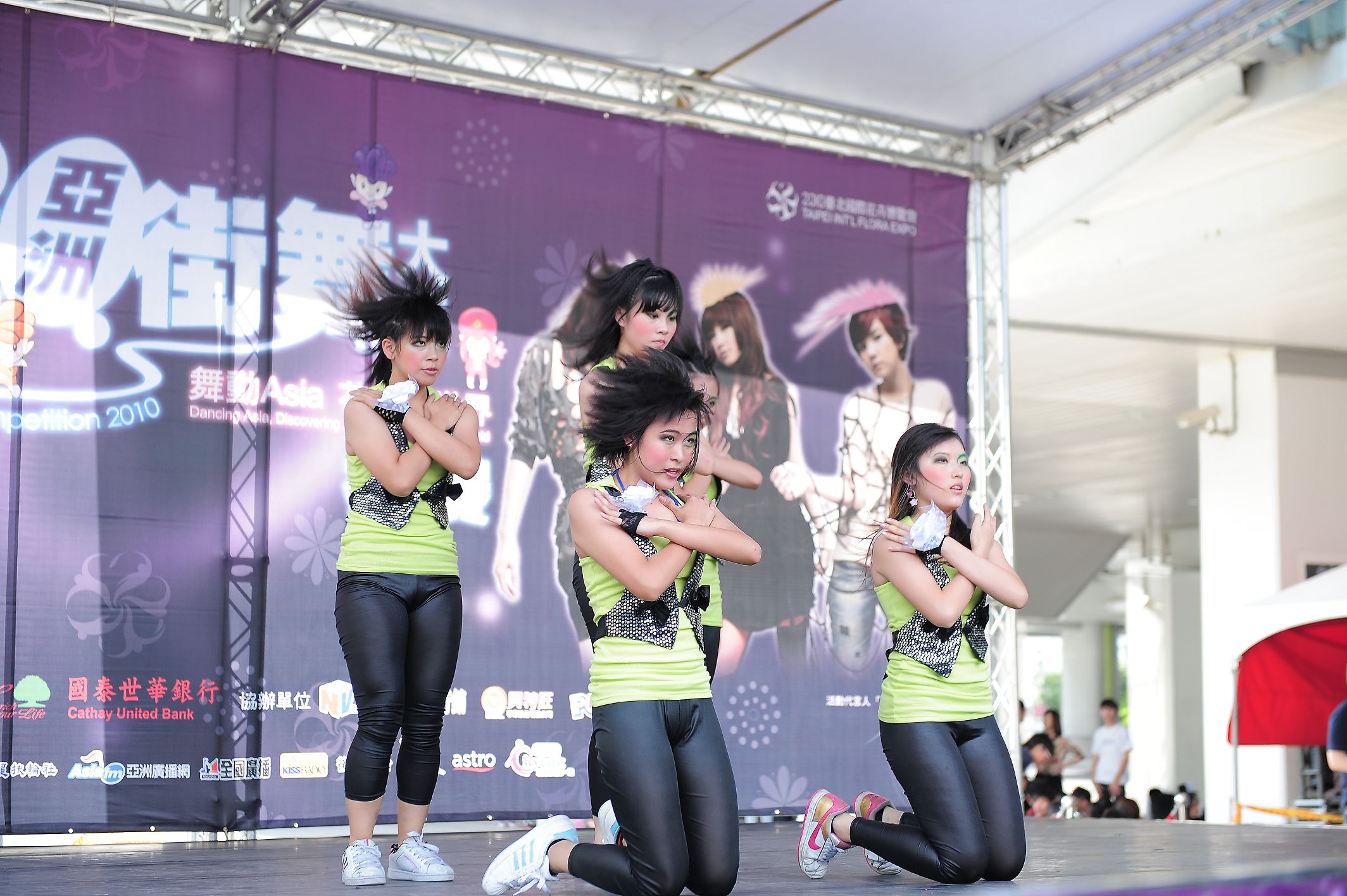 http://i.dcview.tw/gallery/201007/ccf7619224b0e089d647f54703dbdbdd.jpg