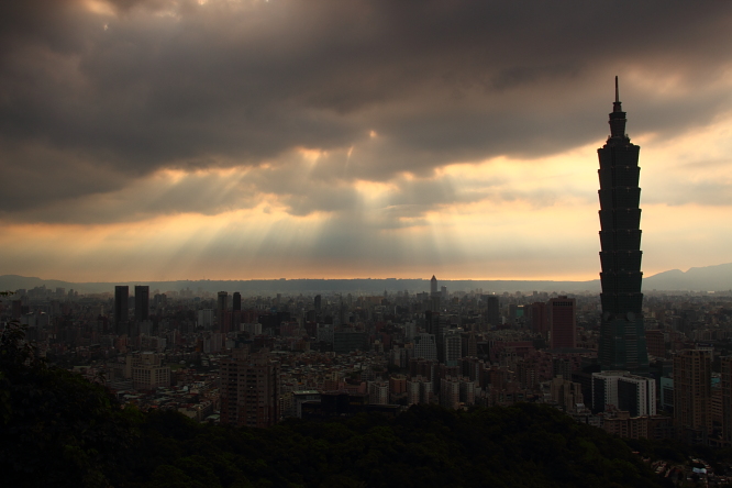 http://i.dcview.tw/gallery/201007/ce28c04ab108ad5c96d80a3026a73504.jpg