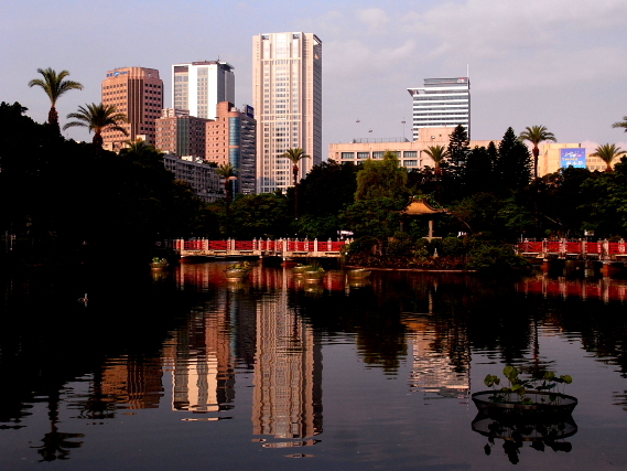 http://i.dcview.tw/gallery/201007/db0b87fd6914a59f76638d6ada3dbe05.jpg