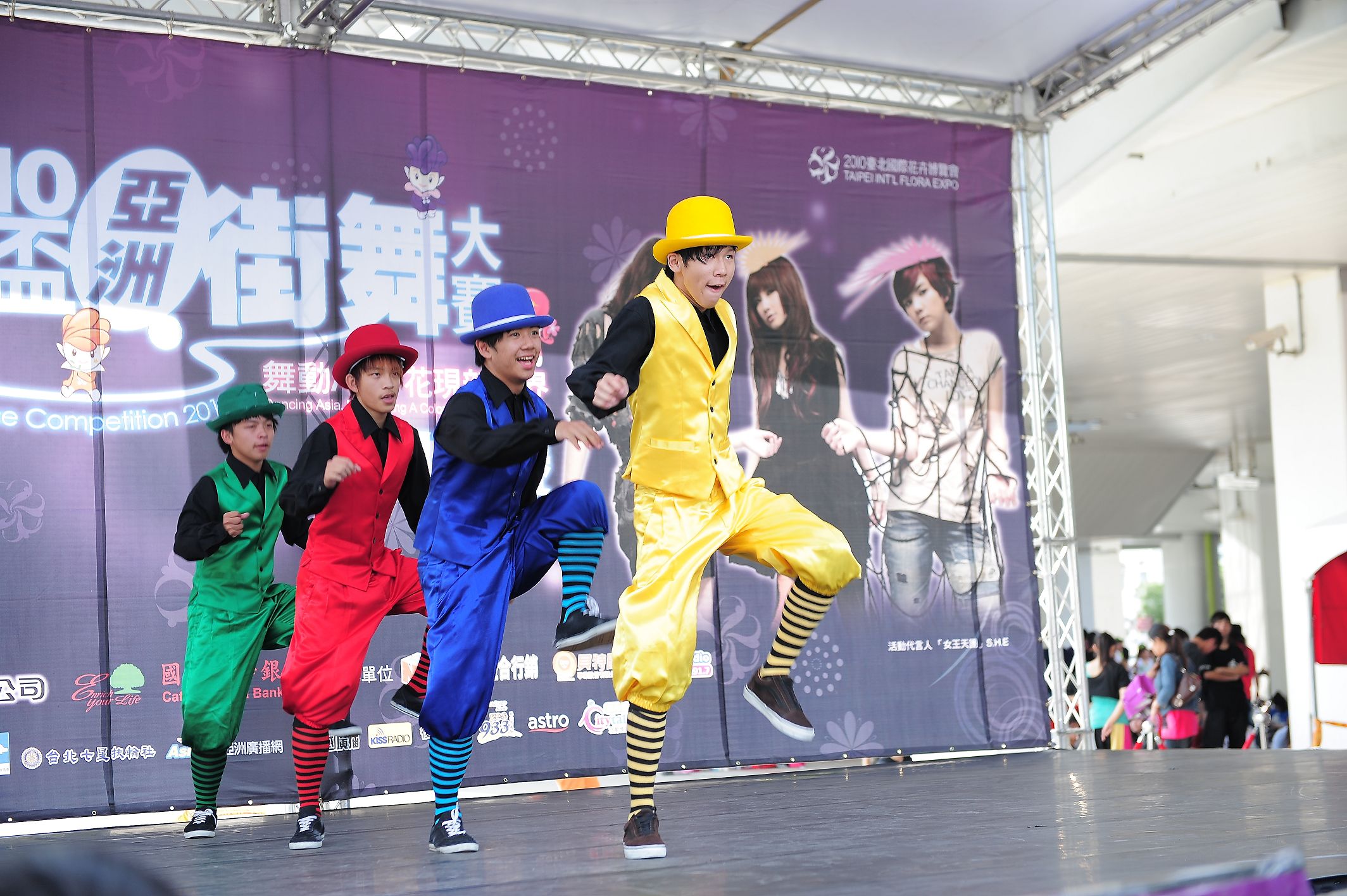 http://i.dcview.tw/gallery/201007/f11ae16f8e8bf6eca7156cb3d318b56d.jpg