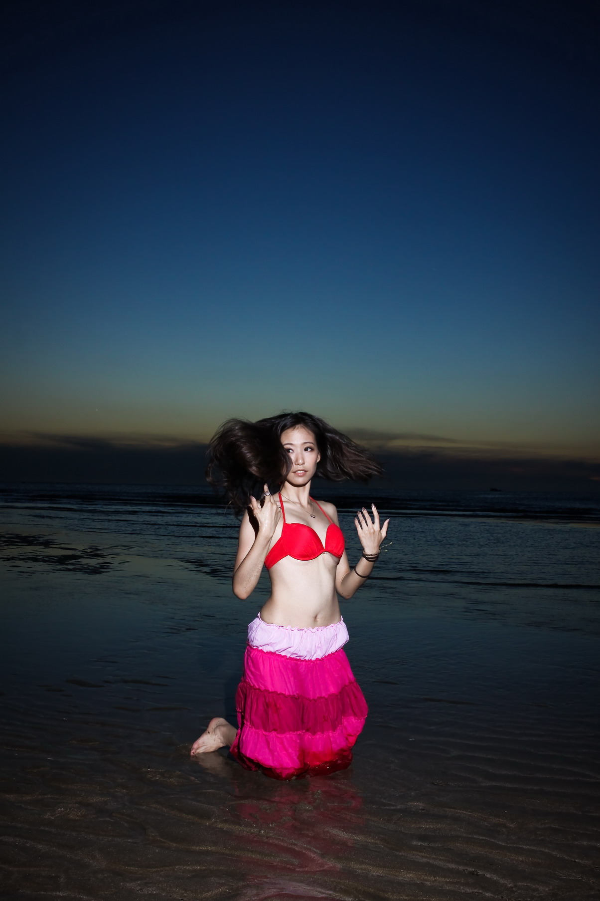 http://i.dcview.tw/gallery/201007/f46e7e1fc9e553a5d3514ca9040b3e8a.jpg