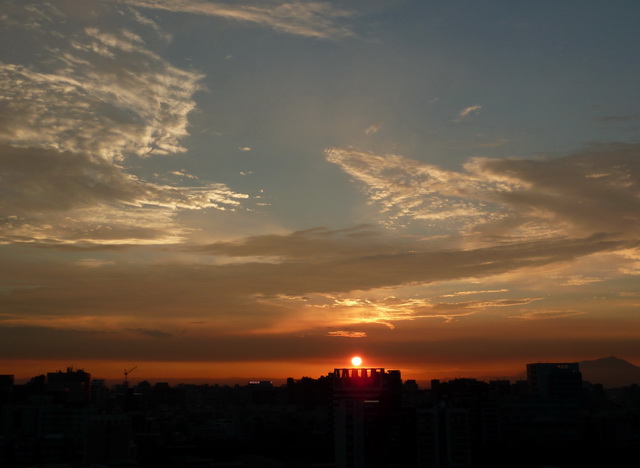 http://i.dcview.tw/gallery/201008/895f697a09a46d8f9afa09f2cc6a4e30.jpg