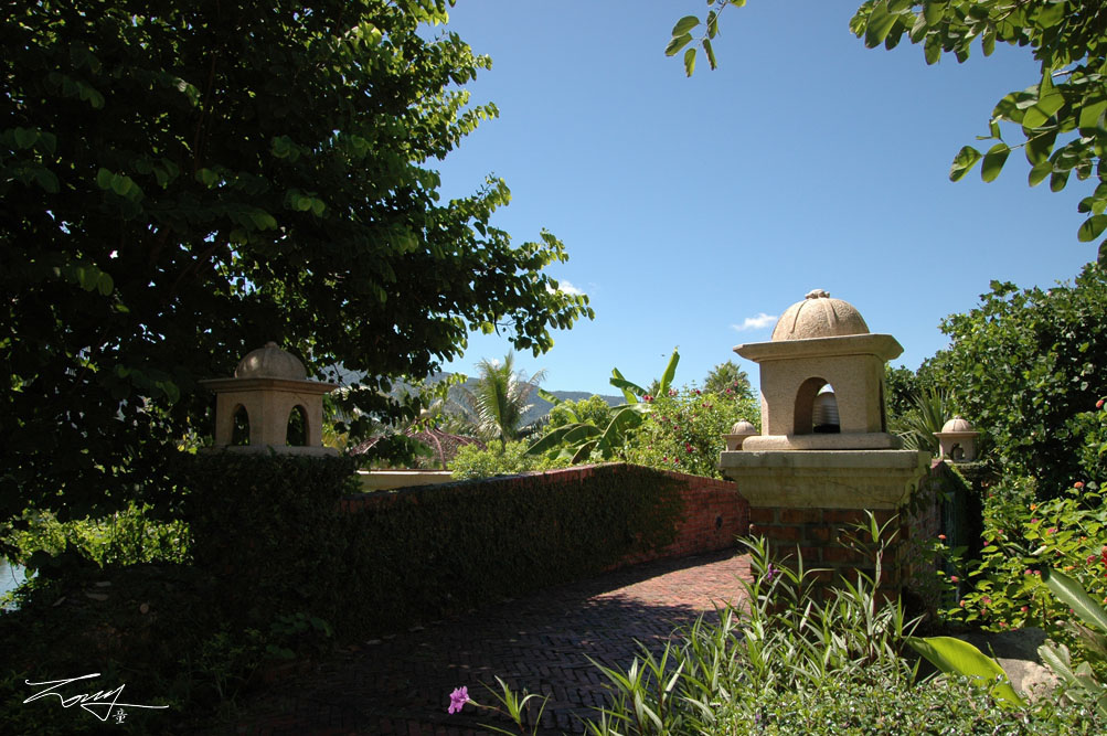 http://i.dcview.tw/gallery/201008/b457b45317c8e203dabbe346ea71683d.jpg