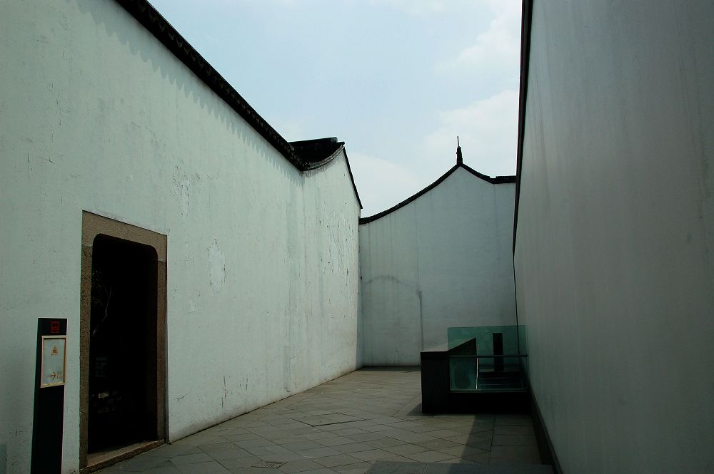 http://i.dcview.tw/gallery/201008/bd22fcd3d0ae19996395e91d984d80ff.jpg