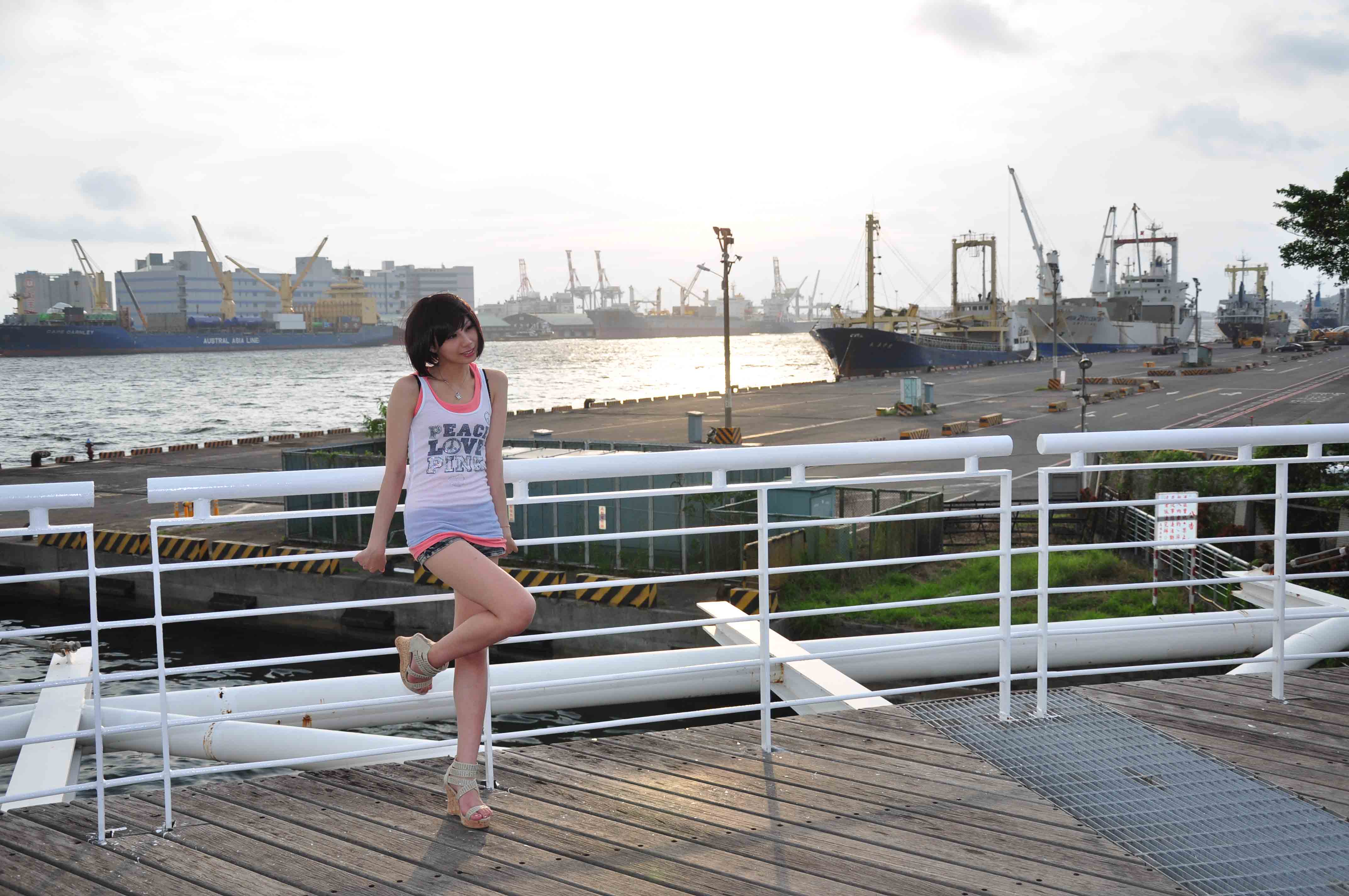 http://i.dcview.tw/gallery/201009/0757ae68728d03393ec2b59f674d4f40.jpg