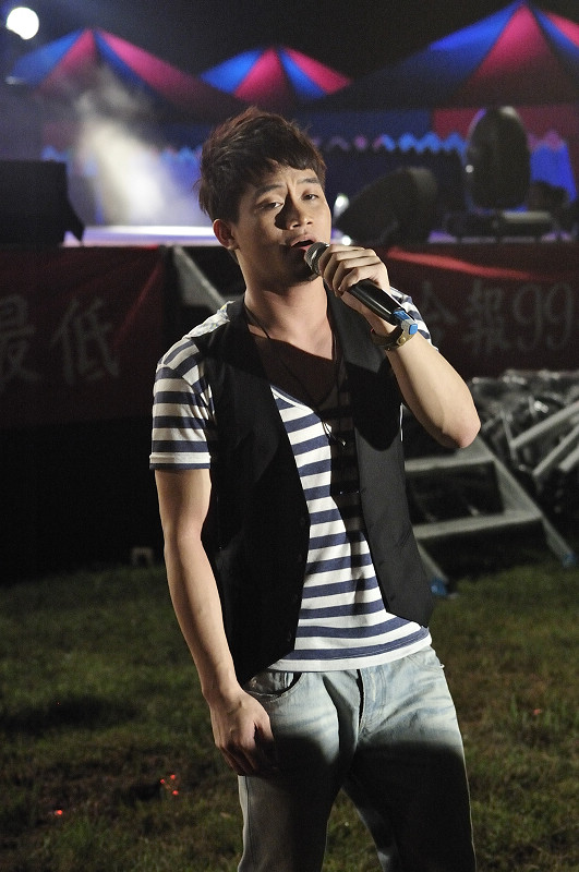 http://i.dcview.tw/gallery/201009/1db345cfce3d896336f3f926b32687fa.jpg