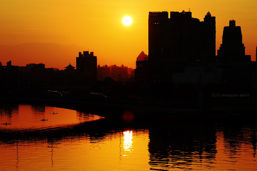http://i.dcview.tw/gallery/201009/3f55155ef5b291b0b6b34bcb5b532b8c.jpg
