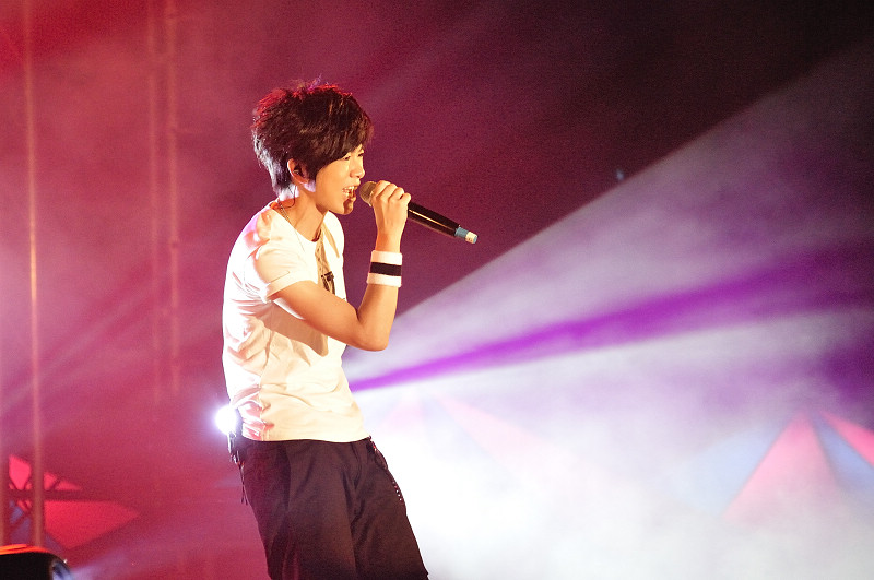 http://i.dcview.tw/gallery/201009/8b22e76530e42dd84bb09b5e79ae14e8.jpg