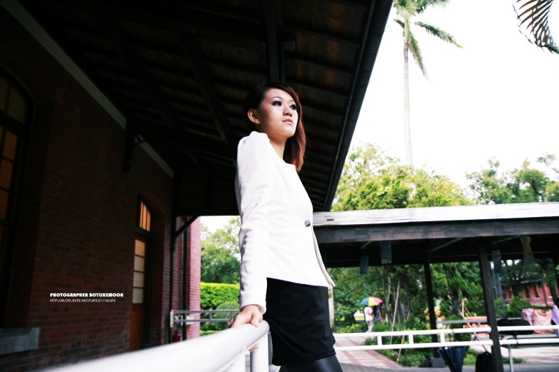 http://i.dcview.tw/gallery/201009/8d3d6659353b8d40904b9538d844556f.jpg