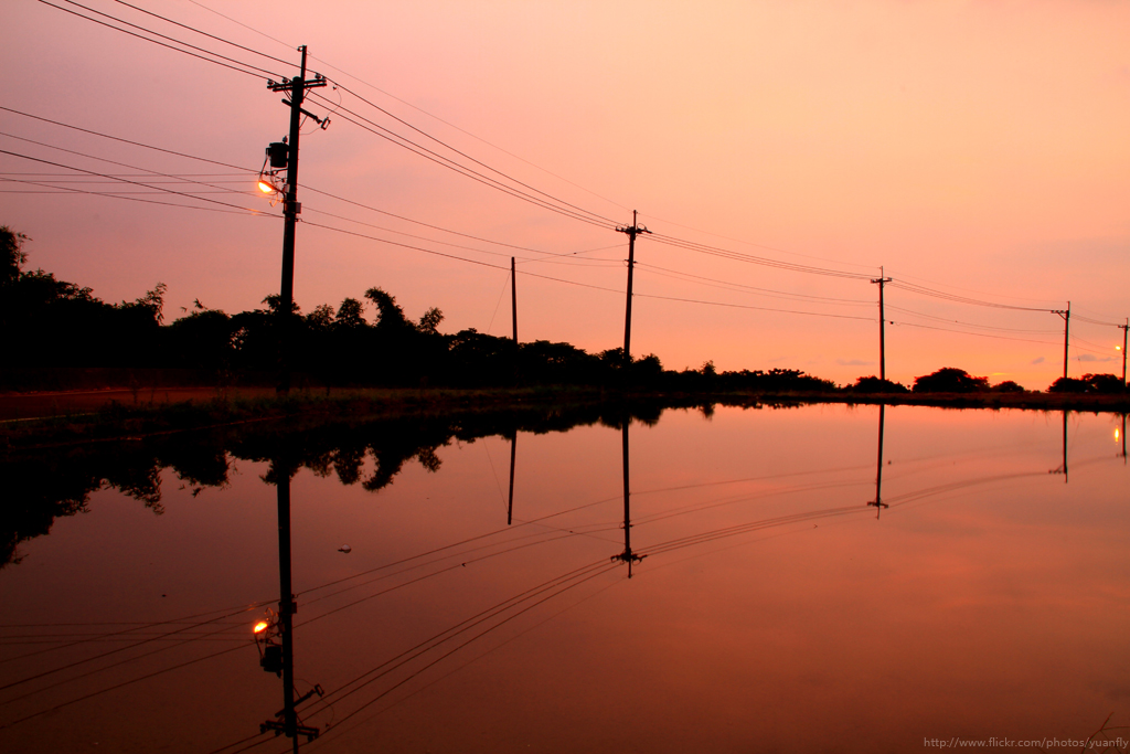http://i.dcview.tw/gallery/201009/9d67f08e54b13d66f16d8cddca76d1c2.jpg