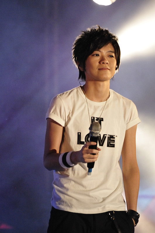 http://i.dcview.tw/gallery/201009/9f2b469bc709507fdd1a92bd15ad94d4.jpg