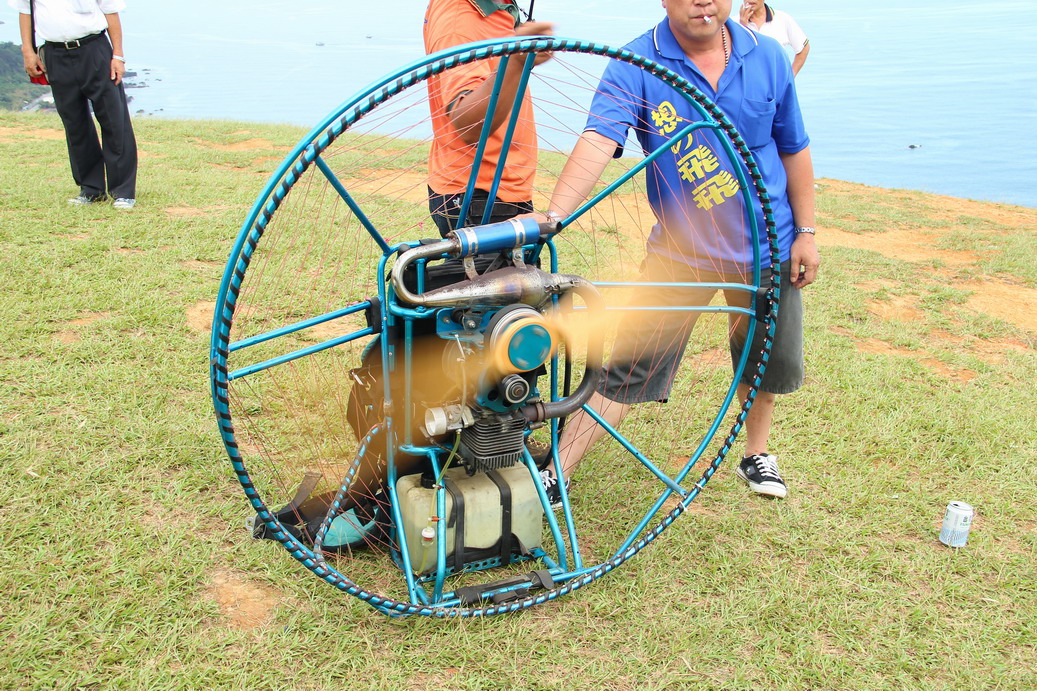 http://i.dcview.tw/gallery/201009/f718fec4b6a4ac734dfe6fe871e8ed5b.jpg