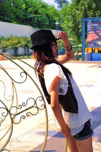 http://i.dcview.tw/gallery/201011/80a5f5b1b721a533bcd81e2da9e29fa4.jpg