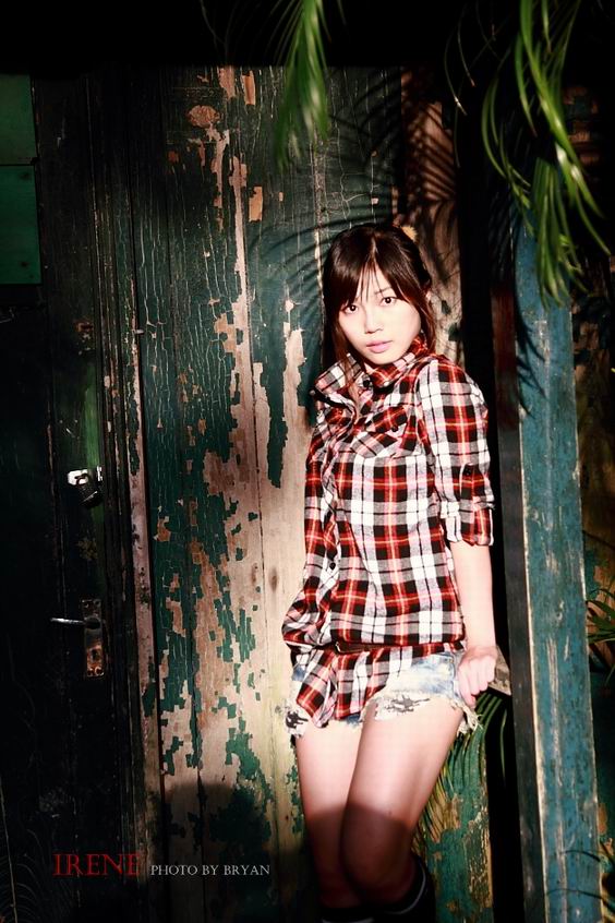 http://i.dcview.tw/gallery/201011/ab3f1fc98b1b843917cc299bc7e35d32.jpg