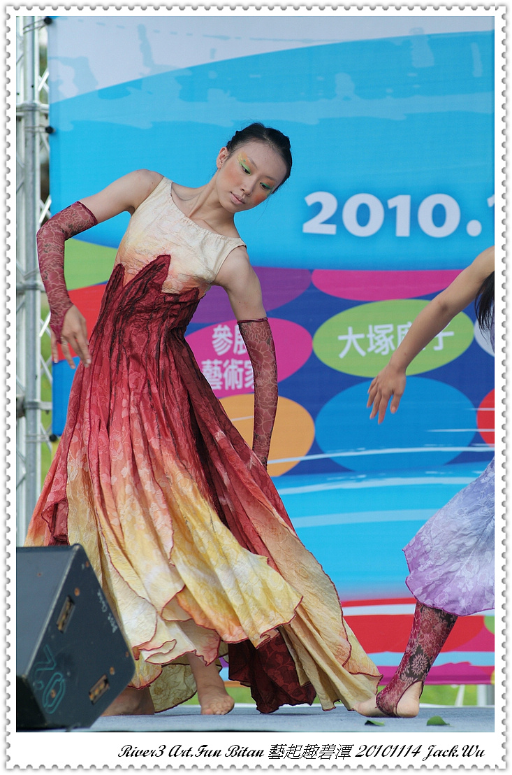 http://i.dcview.tw/gallery/201011/f9403e670e97f8162348fc40a35c243b.jpg