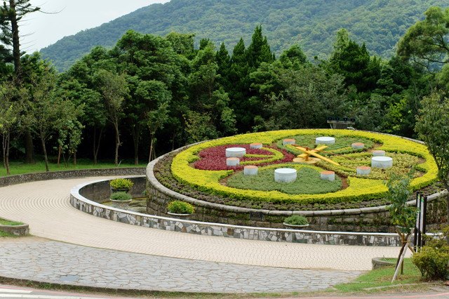 http://i.dcview.tw/gallery/201012/064c3a3170e786fd0422462595ecdc04.jpg