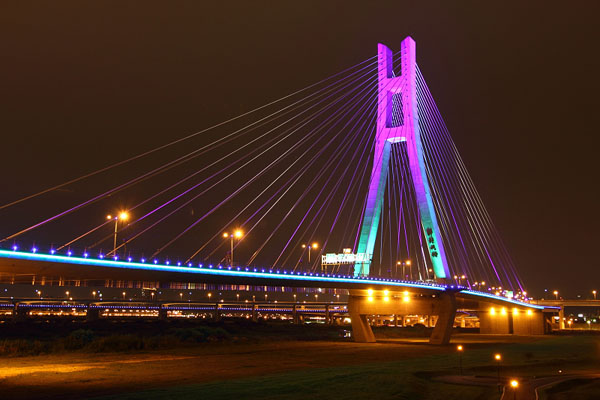 http://i.dcview.tw/gallery/201012/25834a53ace1588f39c567b1be981aa2.jpg