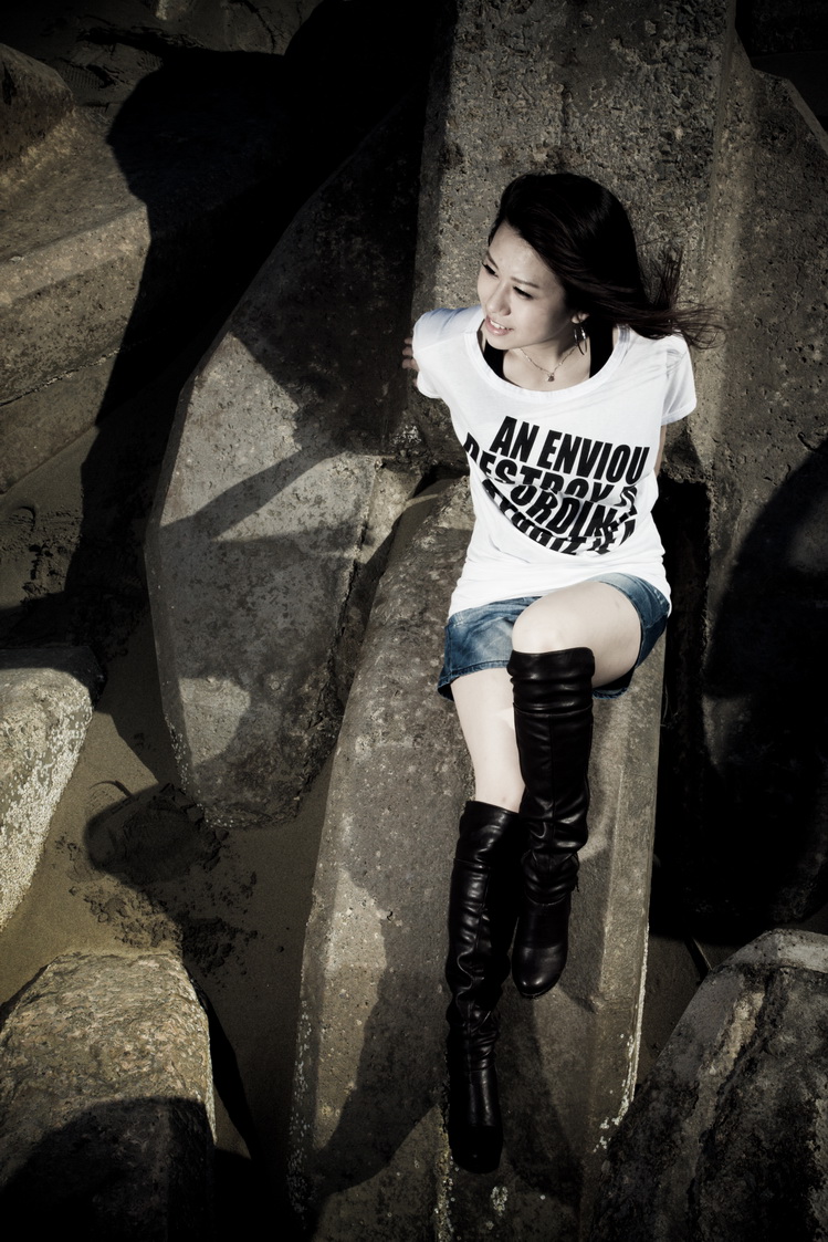 http://i.dcview.tw/gallery/201012/2f6f588101b90866f7aeefafdbf98ce0.jpg