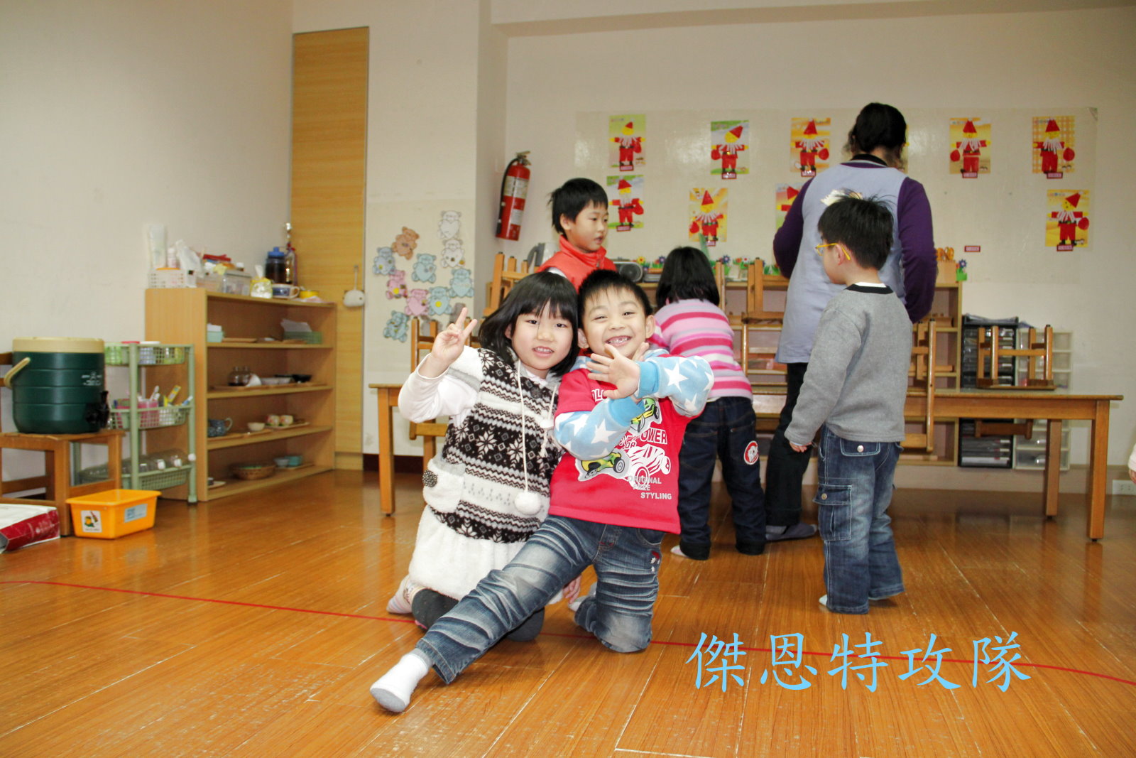 http://i.dcview.tw/gallery/201012/6e8bbd7596b5dee0fe4981892506a9dd.jpg