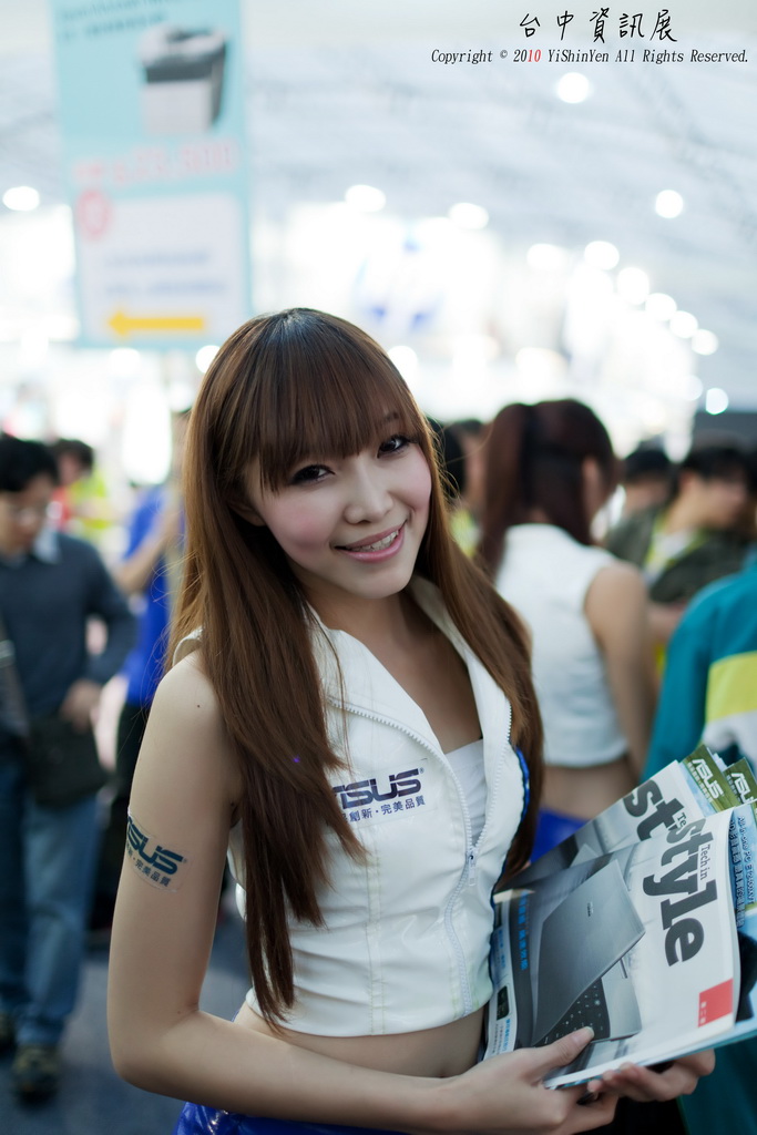 http://i.dcview.tw/gallery/201012/8d35720cacefda44478858fa34bf7a8d.jpg