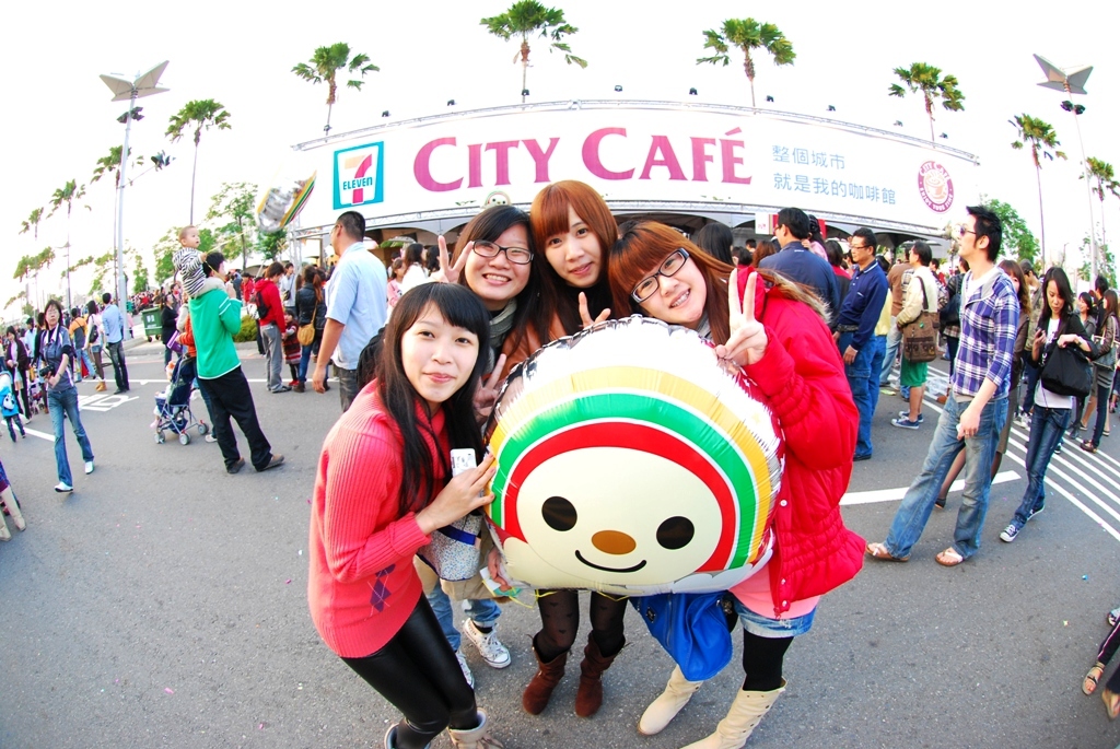 http://i.dcview.tw/gallery/201012/981a81524240f088c84eaf0d3c214390.jpg