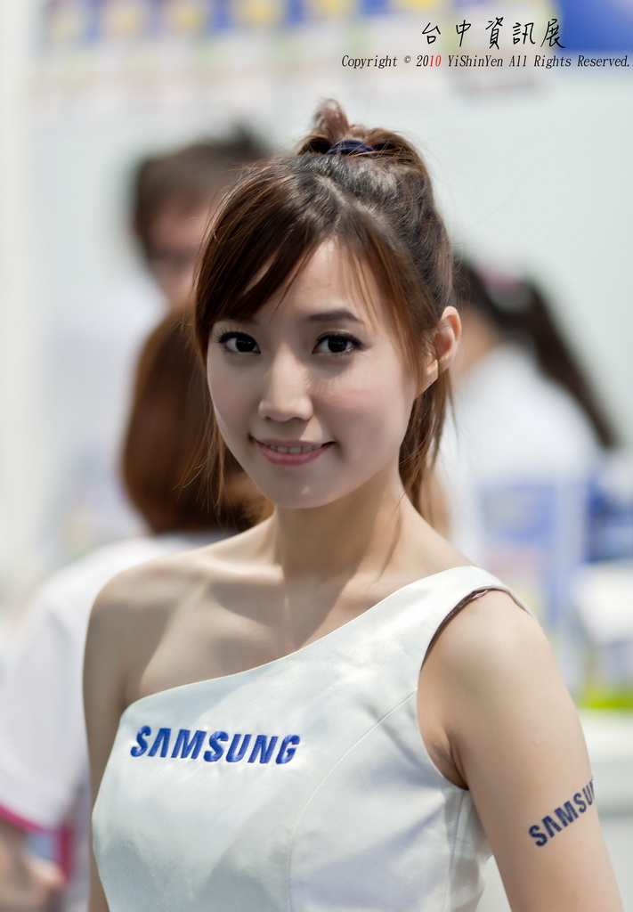 http://i.dcview.tw/gallery/201012/9da7e0658a384ce96d6c66da64a1335e.jpg