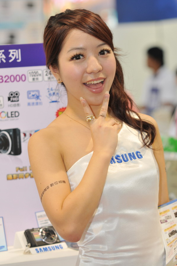 http://i.dcview.tw/gallery/201012/aa3deecd03a749b59e1ddf427592a889.jpg