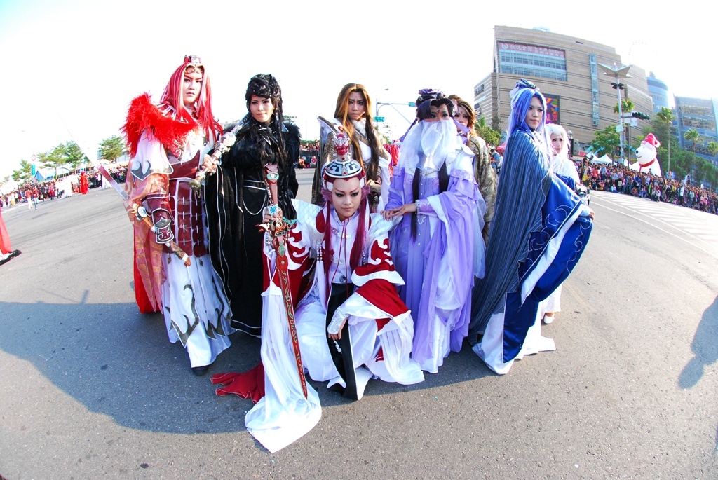 http://i.dcview.tw/gallery/201012/ab8a8ad50220aa75371edda2f0594b49.jpg