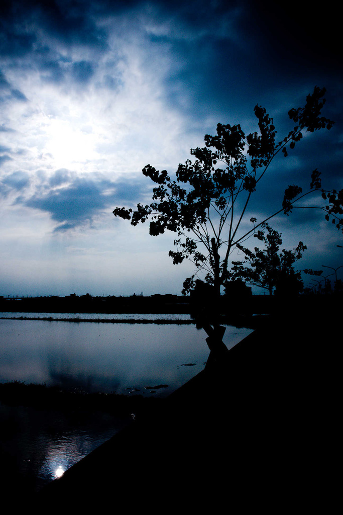 http://i.dcview.tw/gallery/201012/b37ee5a3758ab559e6376ca1532e2af4.jpg