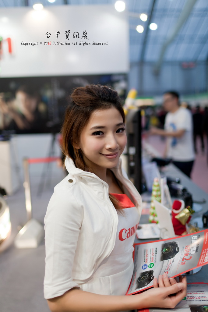http://i.dcview.tw/gallery/201012/b4892ff718cc986a869eb5b659b9f474.jpg