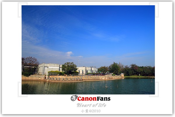 http://i.dcview.tw/gallery/201012/b94f2fbaaf34bb198f7ee71e33b4426d.jpg